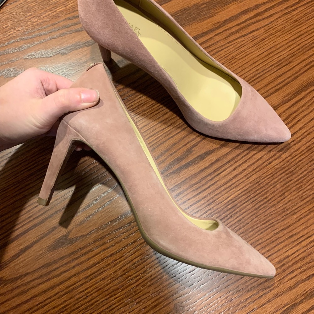 Brand new Michael Kors Dorothy flex pumps